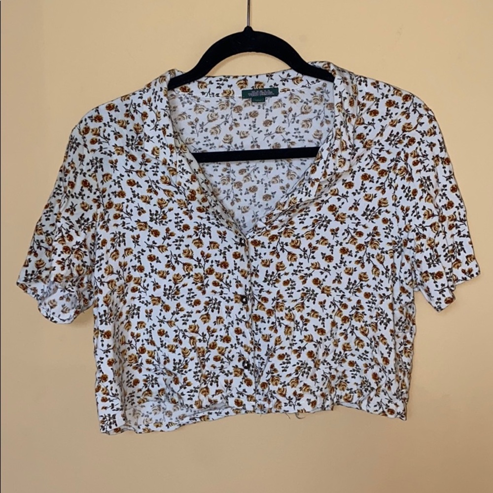 Wild Fable floral button down crop top